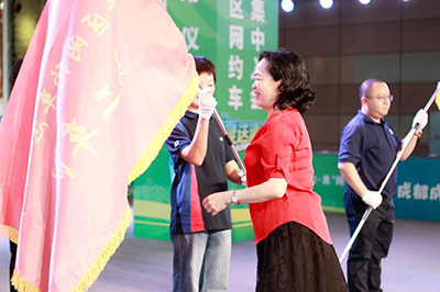 E:2023.77.21科技:天府行参加青羊区网约车司机集中入会暨2023年“夏送清凉”启动仪式官网科技2.jpg E:2023.77.21科技:天府行参加青羊区网约车司机集中入会暨2023年“夏送清凉”启动仪式官网科技2.jpg