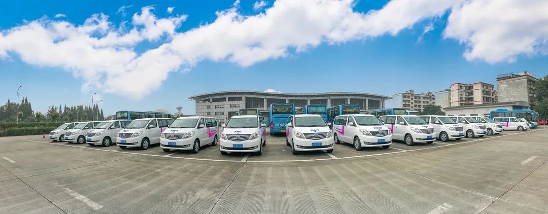 砥砺前行创佳绩，乘势而上再出发：天府行用户数破两百万！