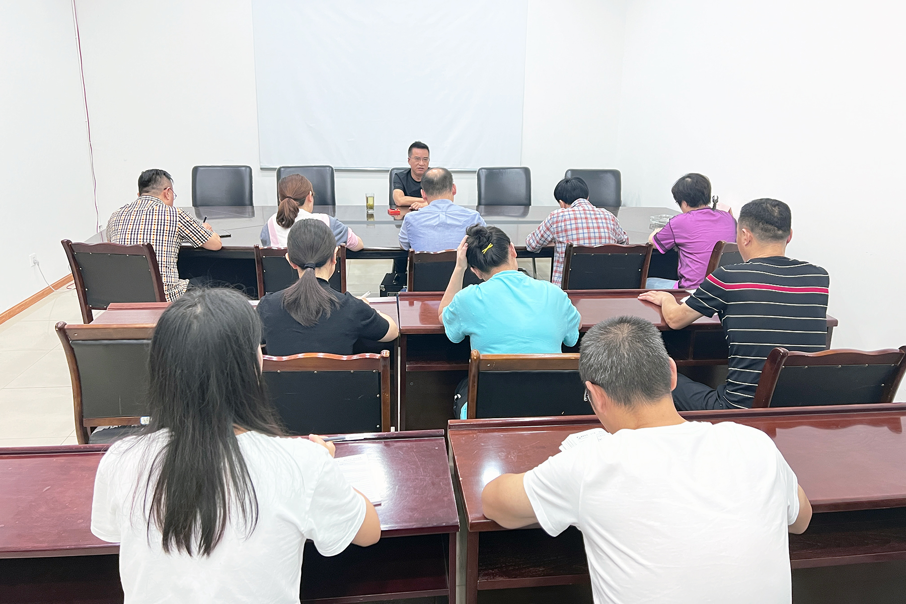 富临运业总经理蔡亮发到富临长运旅游运输贸易分公司检查指导工作