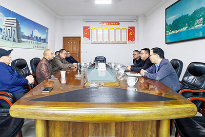 富临运业总经理蔡亮发到四川省乐山汽车运输有限公司考察交流